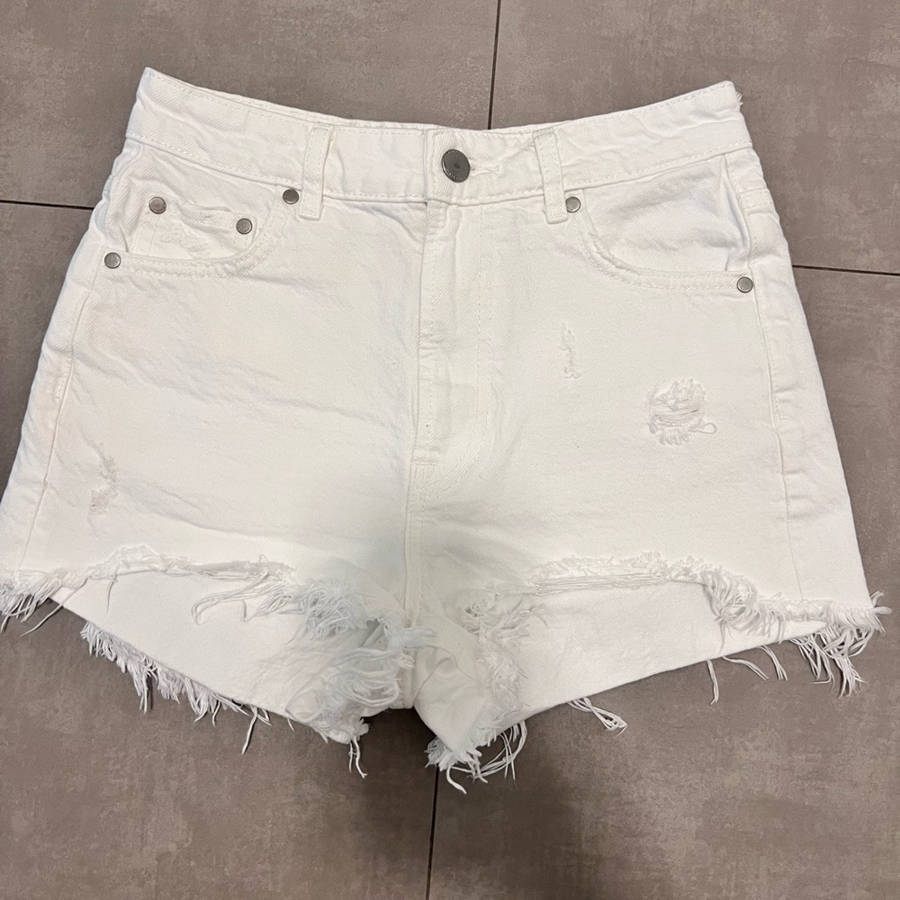 ZARA WHITE SHORTS